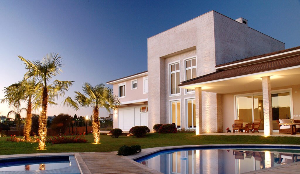 Property listing exterior view - Liriano Realty