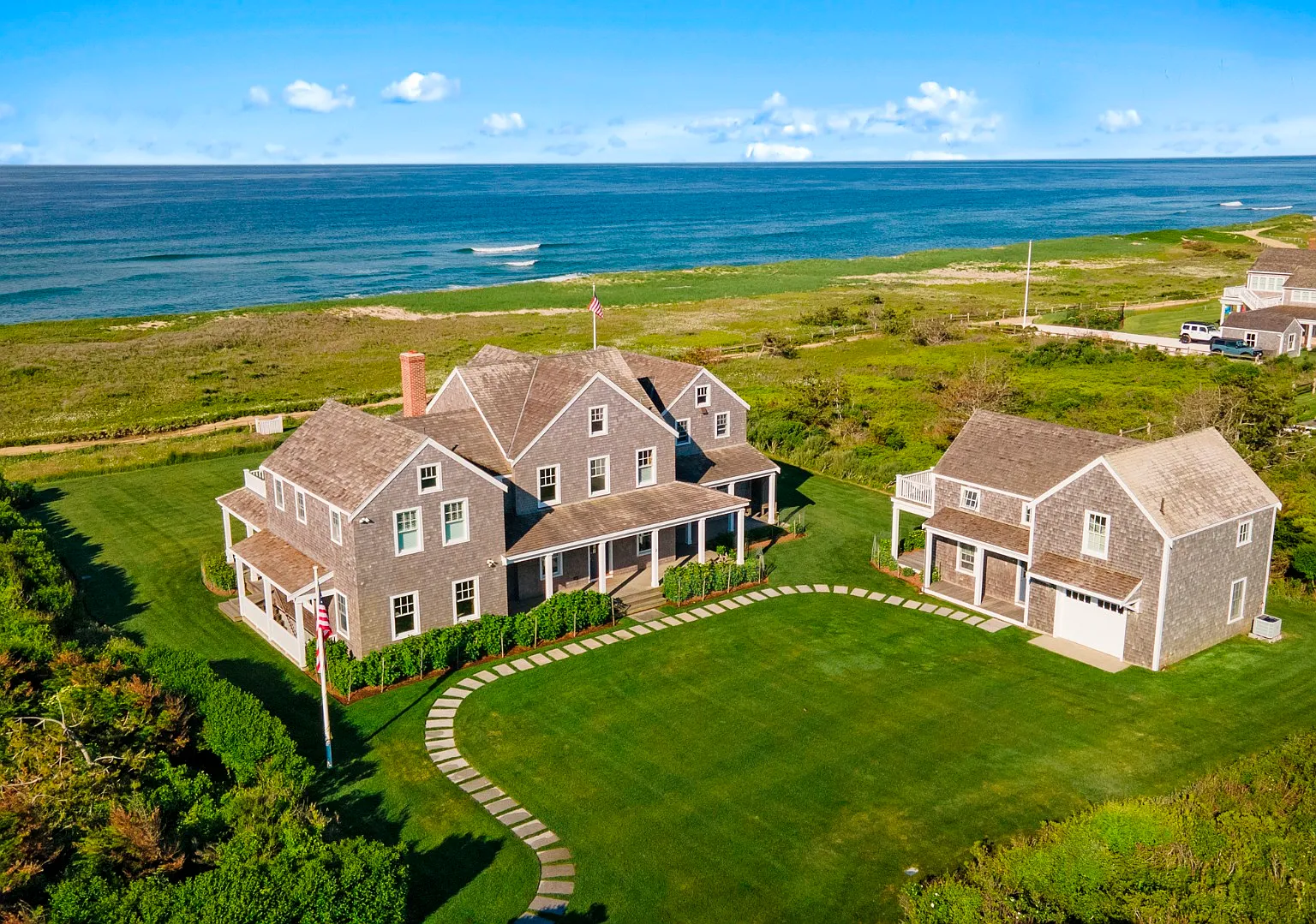 2 Marion Ave, Nantucket, MA