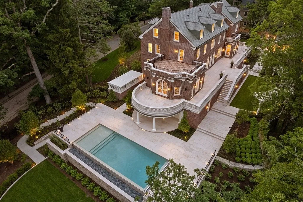 9 The Ledges Rd, Newton, MA